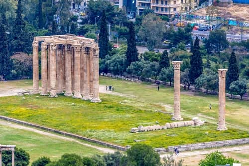 Photographie de l'Olympiéion, ou temple de Zeus, prise par Sally Wilson de Pixabay