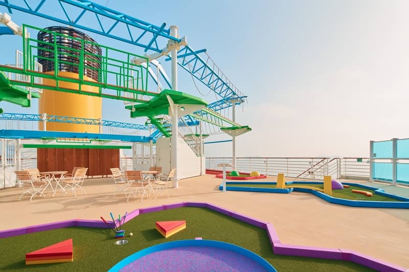 Photographie du Minigold à bord du Costa Firenze