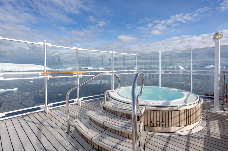 detente jacuzzi exterieur