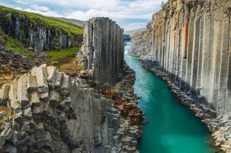 NOUVELLE COMPAGNIE 100% francophone : Islande, terre de feu & de geysiers