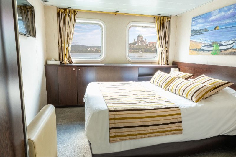 DPART DOMICILE : Les capitales danubiennes