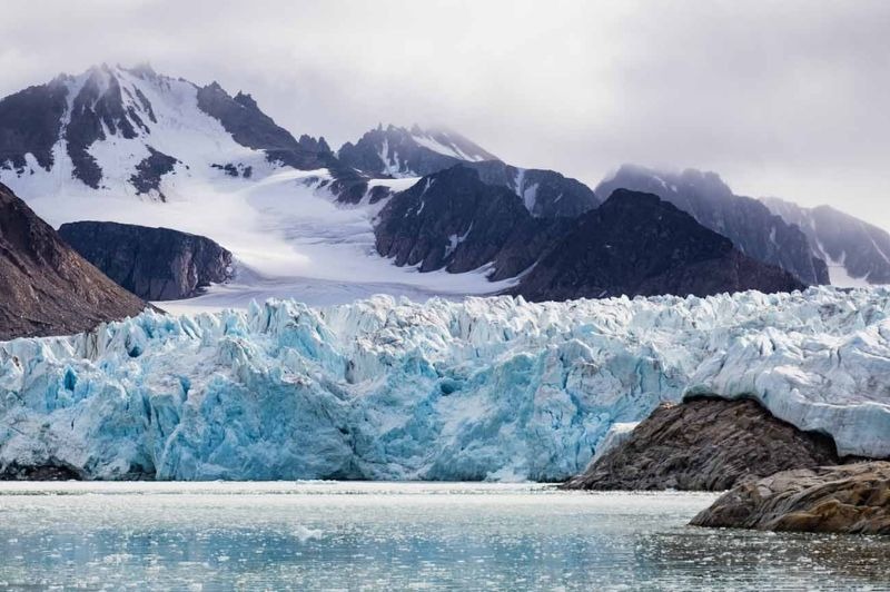 VOLS INCLUS : Spitzberg - � la recherche des ours dans la banquise