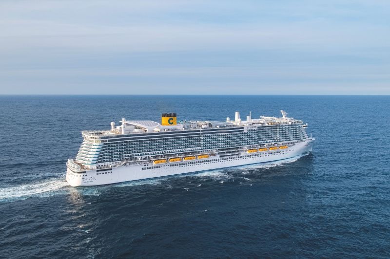 DPART DOMICILE : Transatlantique vers les Emirats