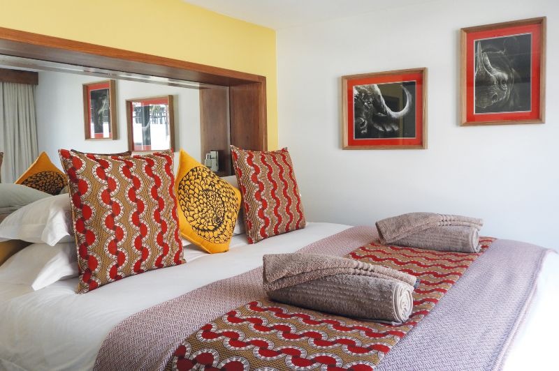 D�PART DOMICILE : Safari-Croisi�re au fil du Zamb�ze