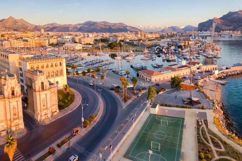D�PART DOMICILE : Italie, Tunisie & Espagne
