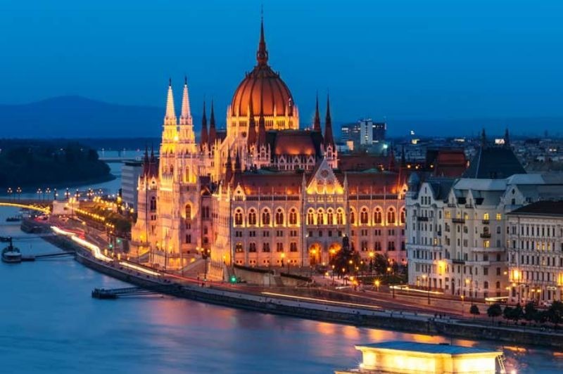 🇫🇷 ✈ VOLS INCLUS : Au Fil du Danube � Langue fran�aise � bord